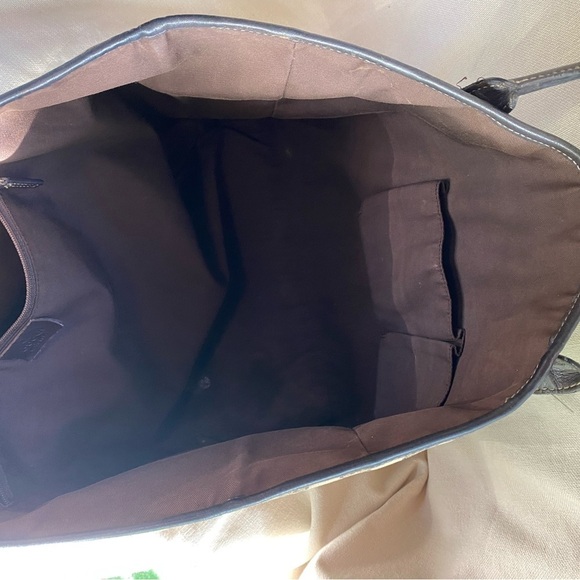 𝅺Authentic Large Gucci Canvas tote - Picture 13 of 16